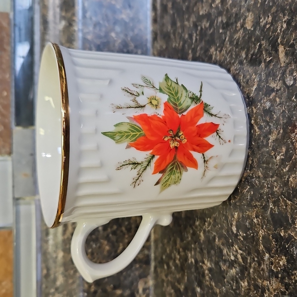 Original Bohemia Month Mug December Poinsettia - Picture 3 of 7